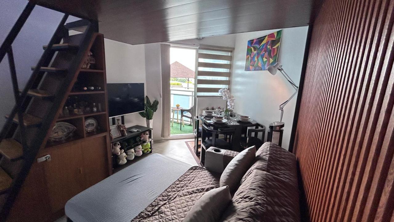 Kurlix Suites Of Azure North 산페르난도 외부 사진